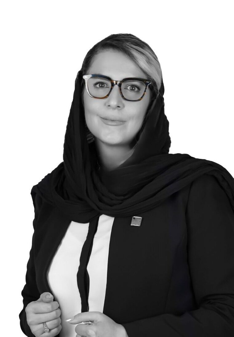 مهندس الهه اکبری